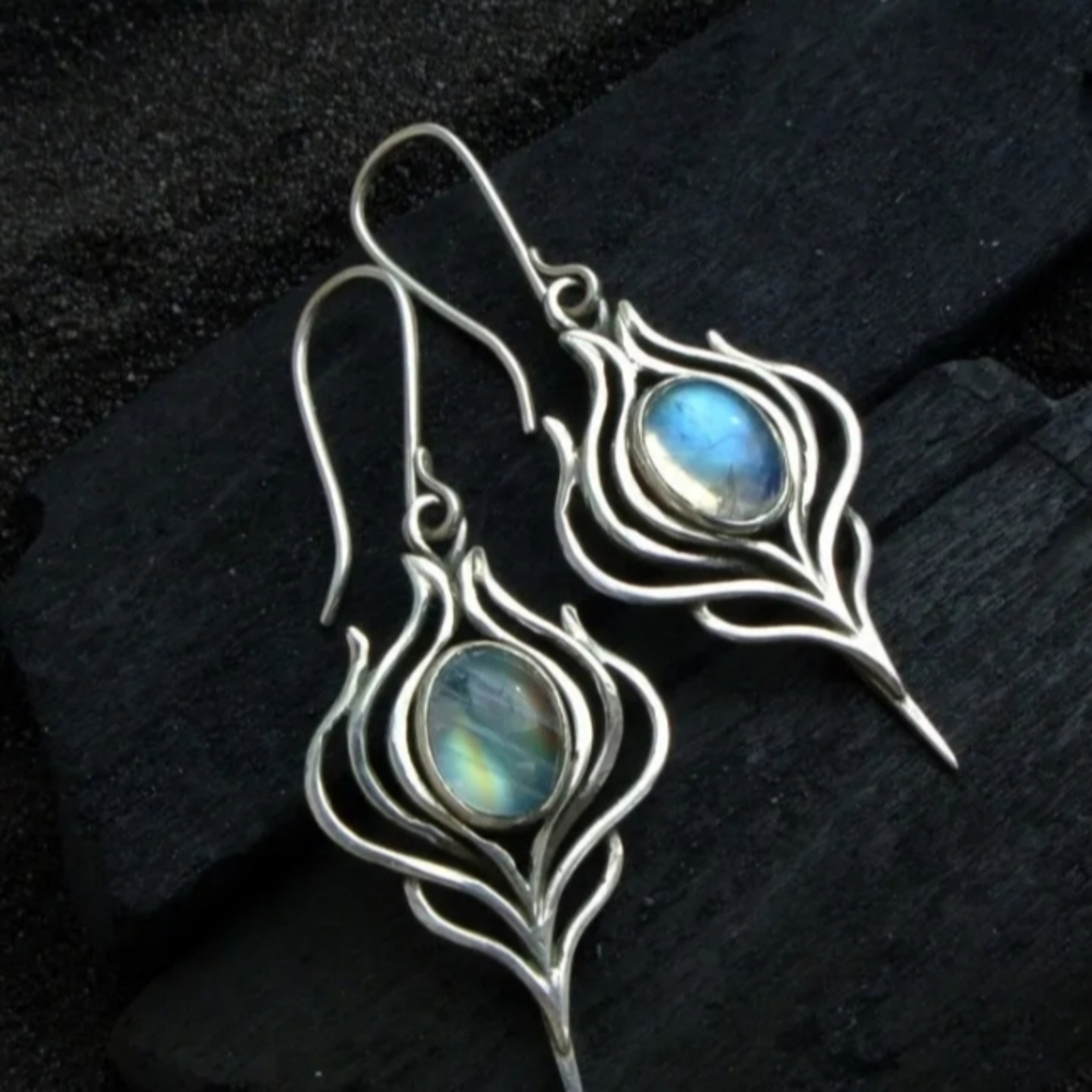 ♥️F Individually $10 Or Bundle 5/$20 Elegant Silver and Pearl Drop Earrings